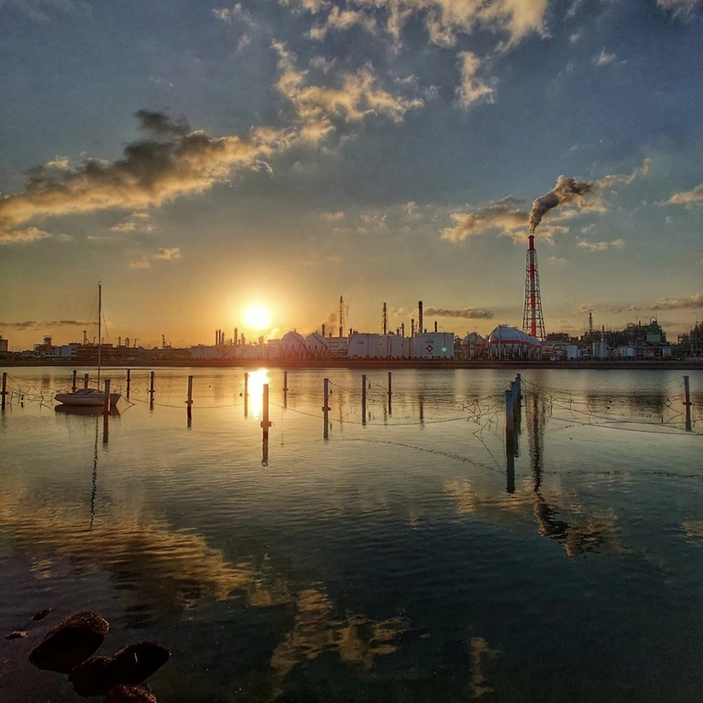 Across from Yokkaichi Dome, Yokkaichi City